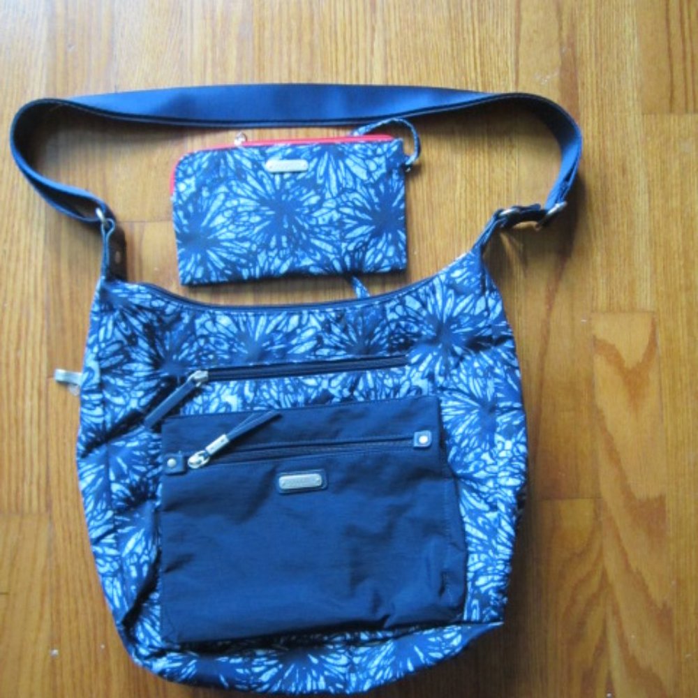 BAGGALLINI CROSSBODY PURSE WITH RFID WALLET